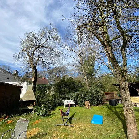 No Aviable Guest house